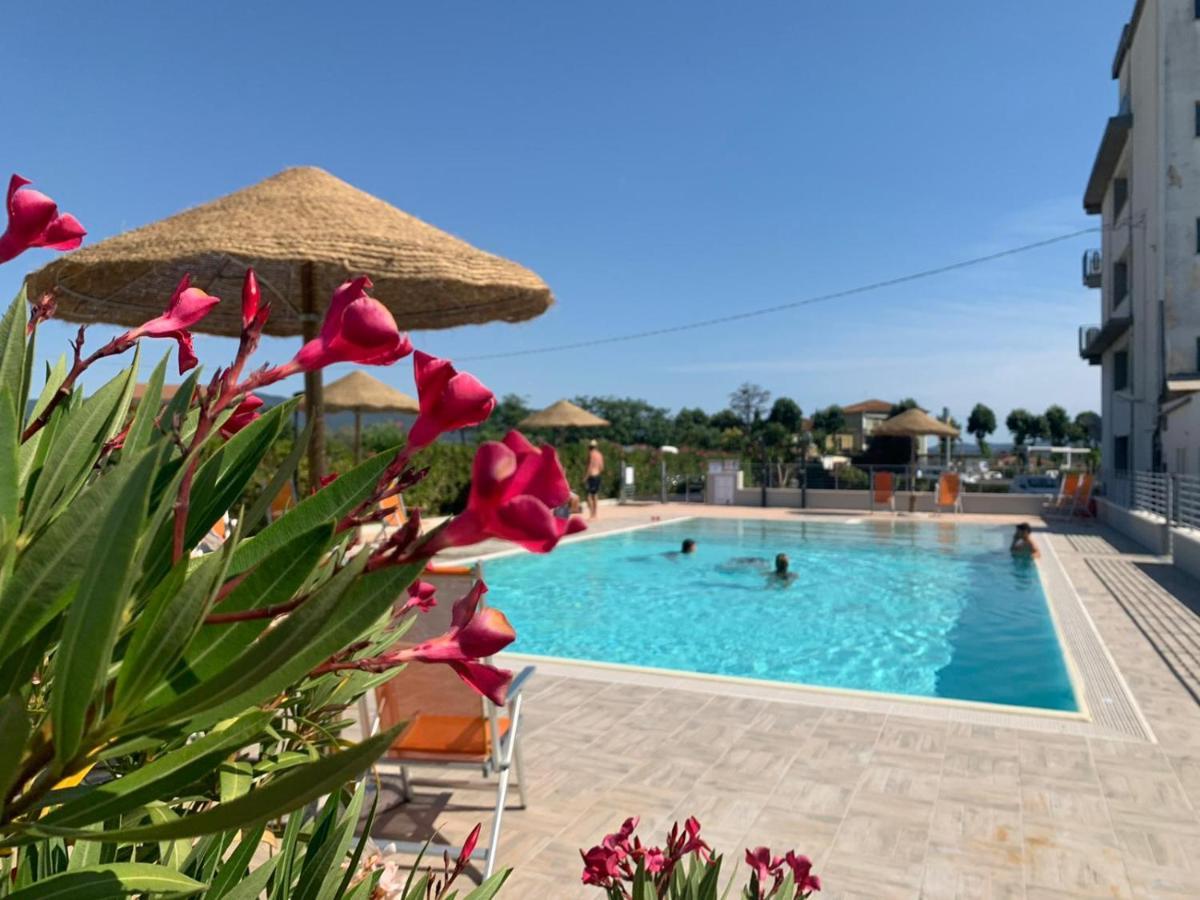 Hotel Letizia Follonica Zewnętrze zdjęcie