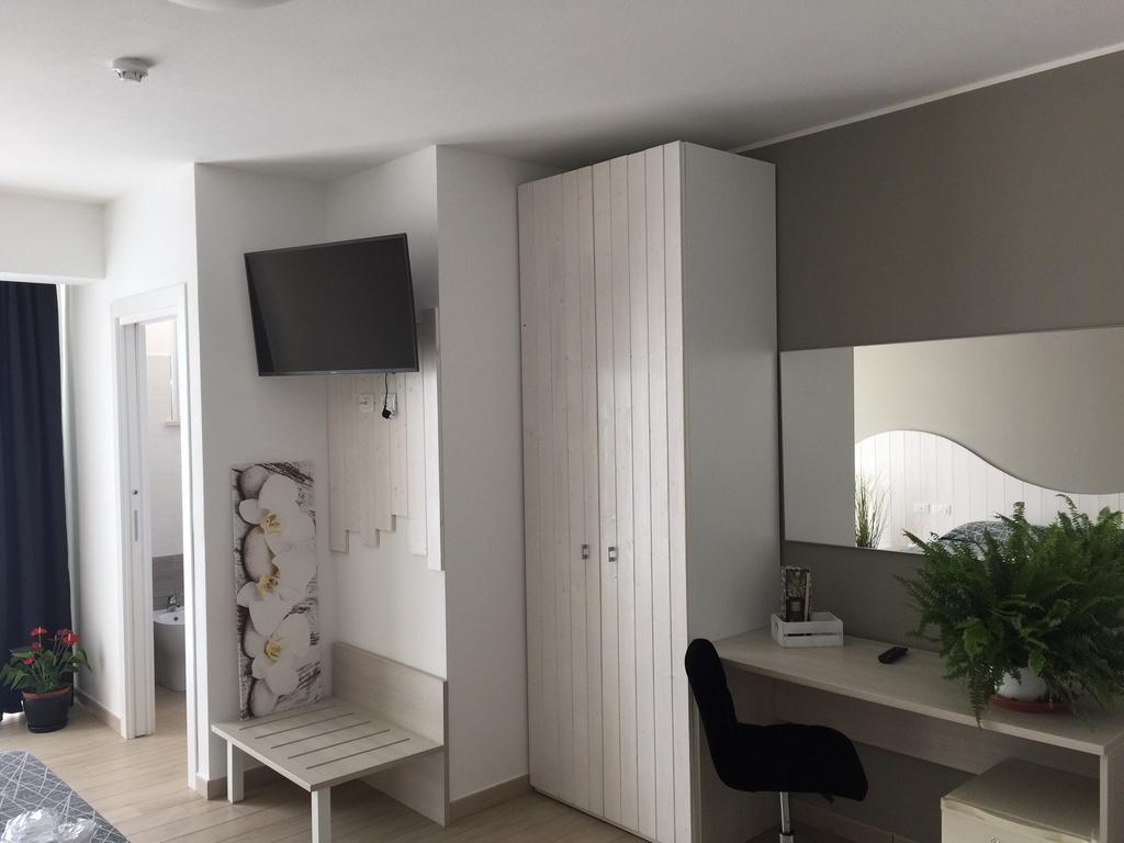 Hotel Letizia Follonica Zewnętrze zdjęcie